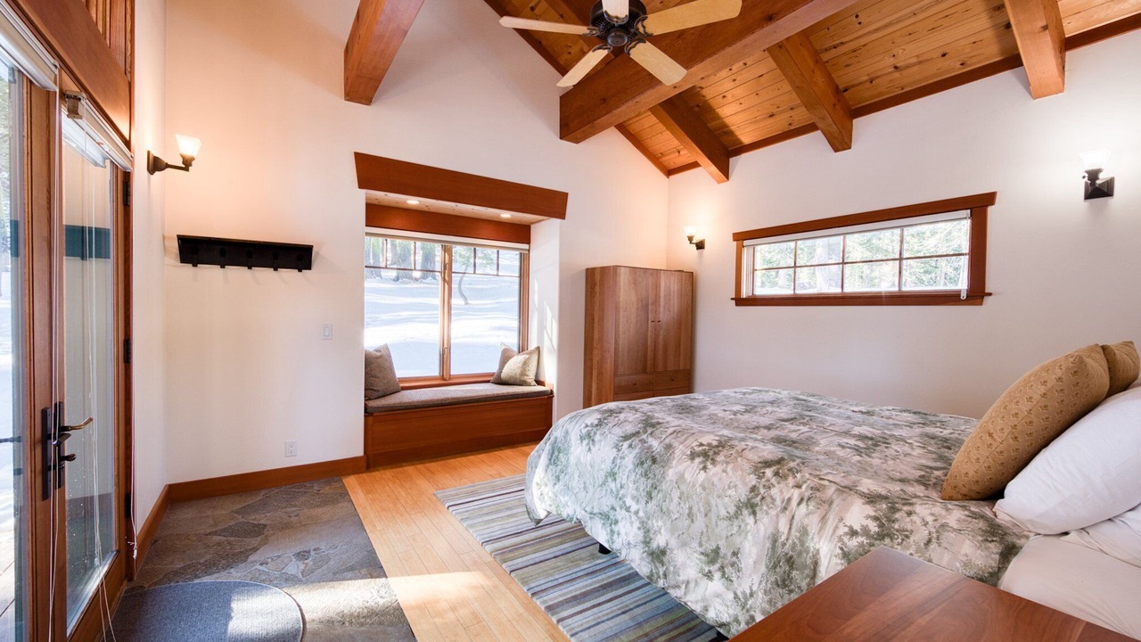 Photo of Bedroom in Alpine Meadows