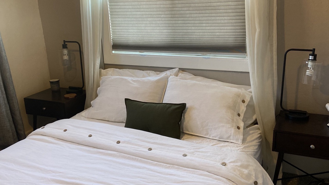 Photo of Bedroom in Fruitvale
