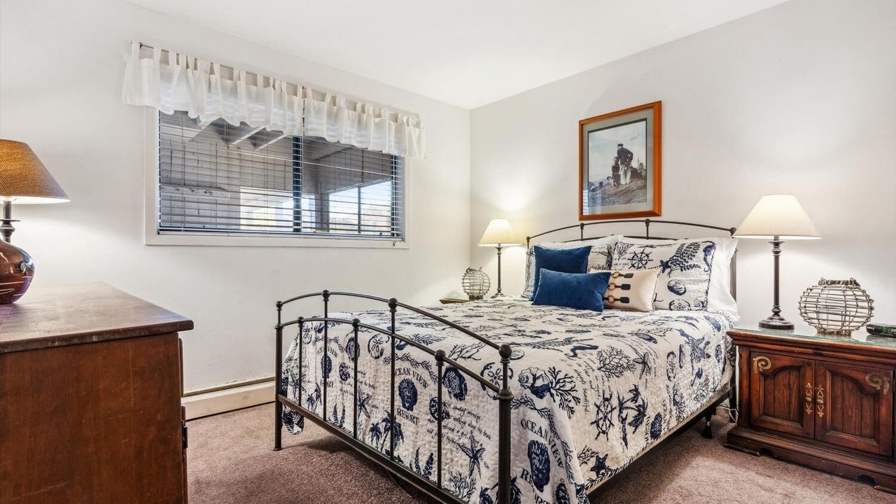 Photo of Bedroom in Dillon Beach