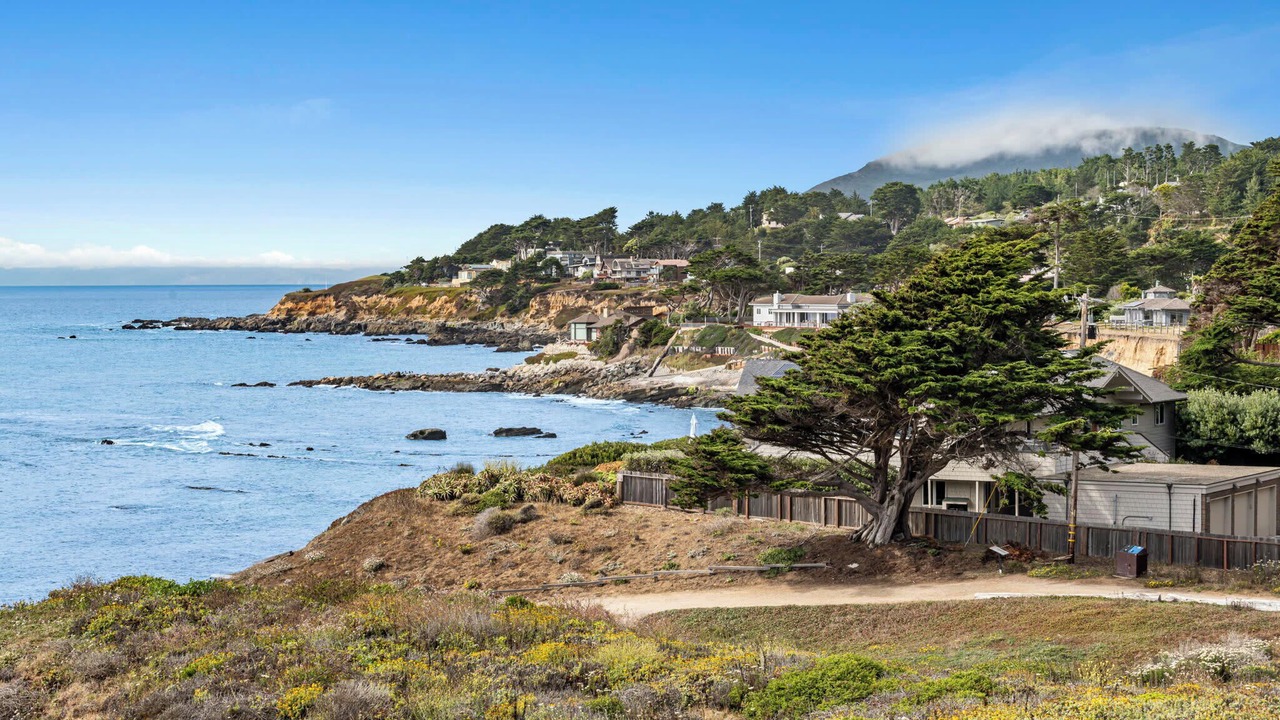 Photo of Others in Montara