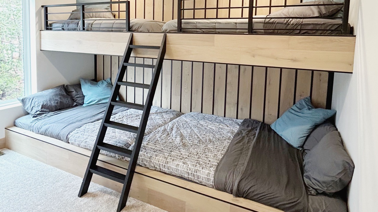 Photo of Bedroom in Serene Lakes