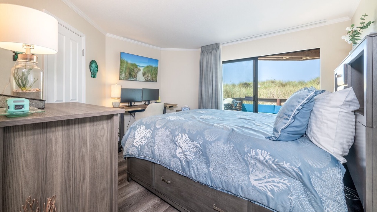 Photo of Bedroom in Pajaro Dunes