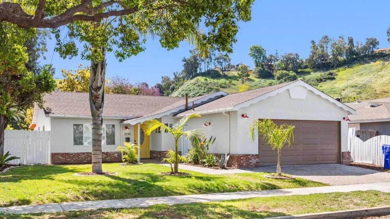 Photo of Outdoor in Loma Alta