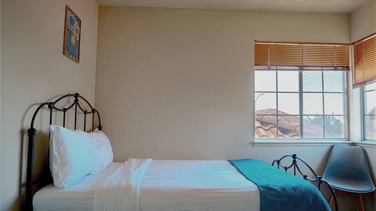 Photo of Bedroom in Vallejo