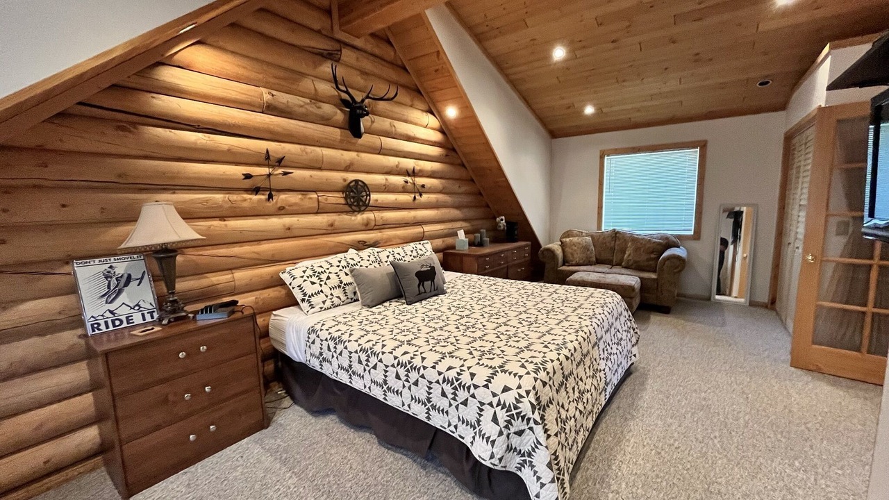 Photo of Bedroom in Bear Valley