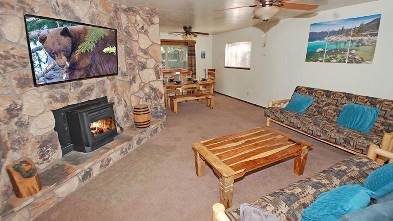 Photo of Livingroom in Tahoe Paradise