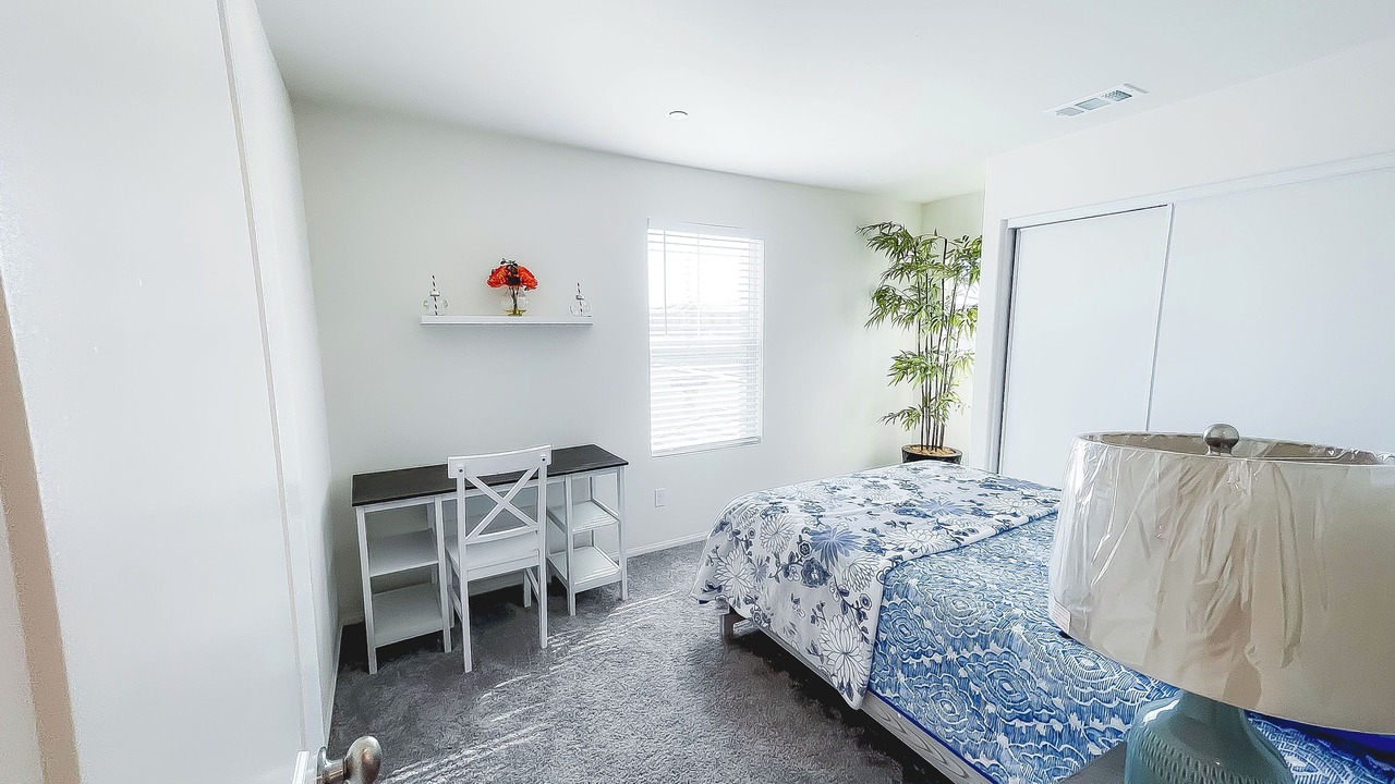 Photo of Bedroom in Victorville