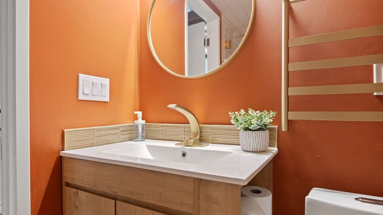 Photo of Bathroom in Summit Estates