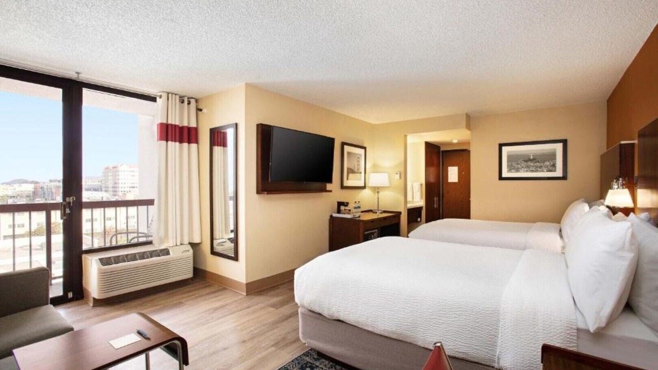 Photo of Bedroom in Emeryville