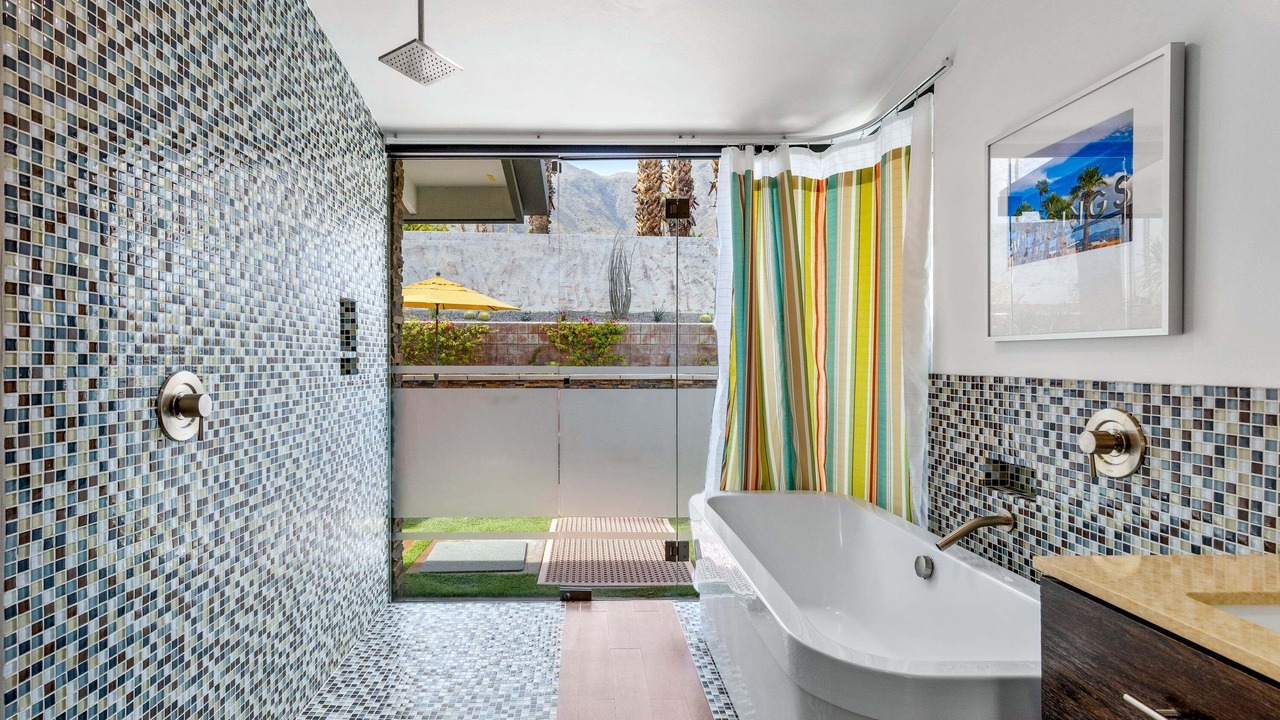 Photo of Bathroom in Vista Las Palmas
