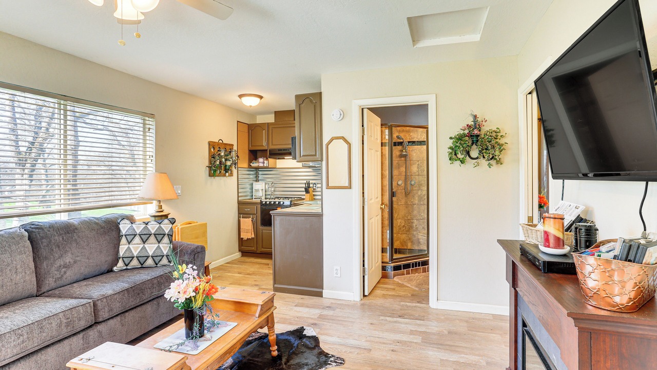 Photo of Livingroom in Red Bluff
