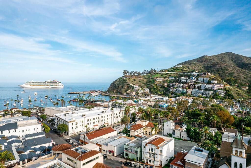 Photo of Others in Avalon
