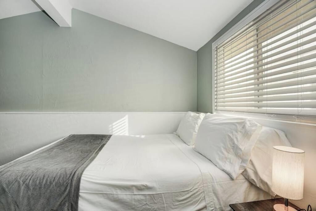 Photo of Bedroom in Ocean Beach