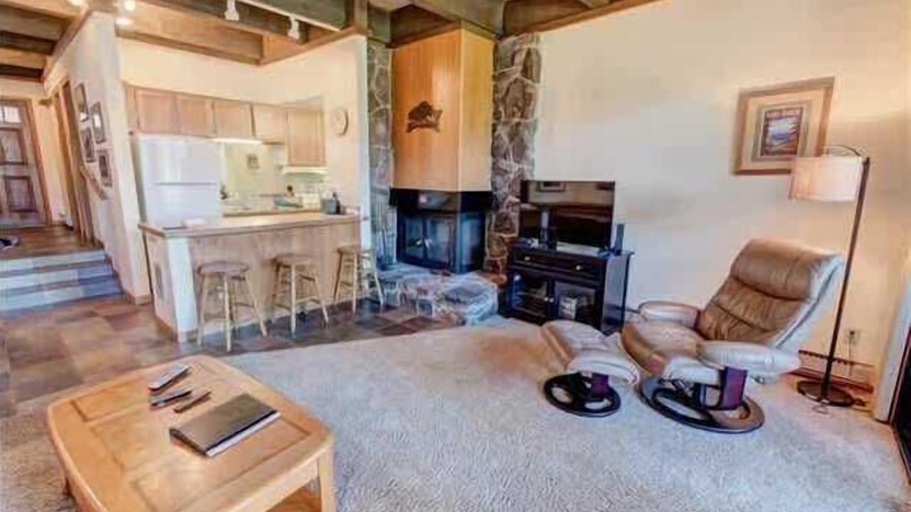 Photo of Livingroom in Brockway