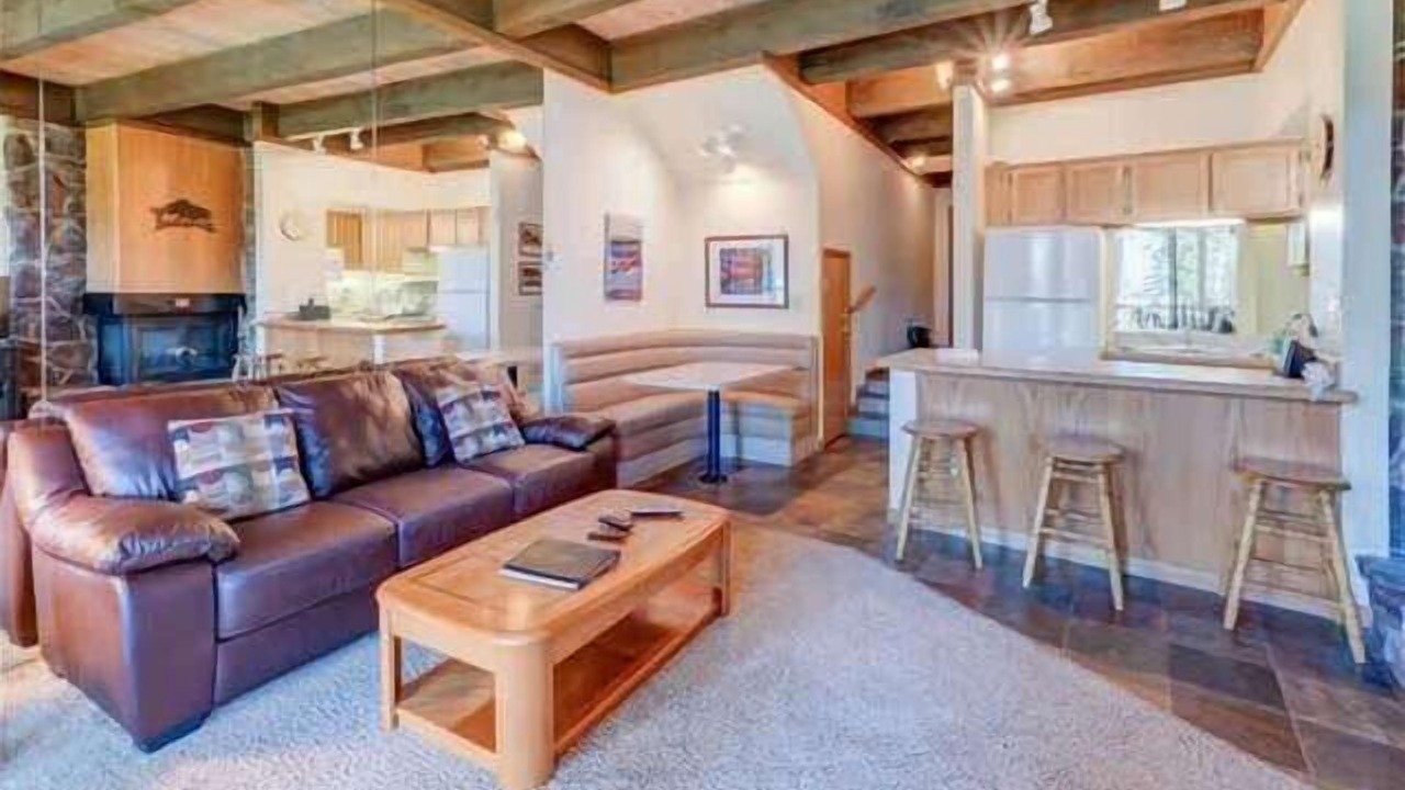 Photo of Livingroom in Brockway