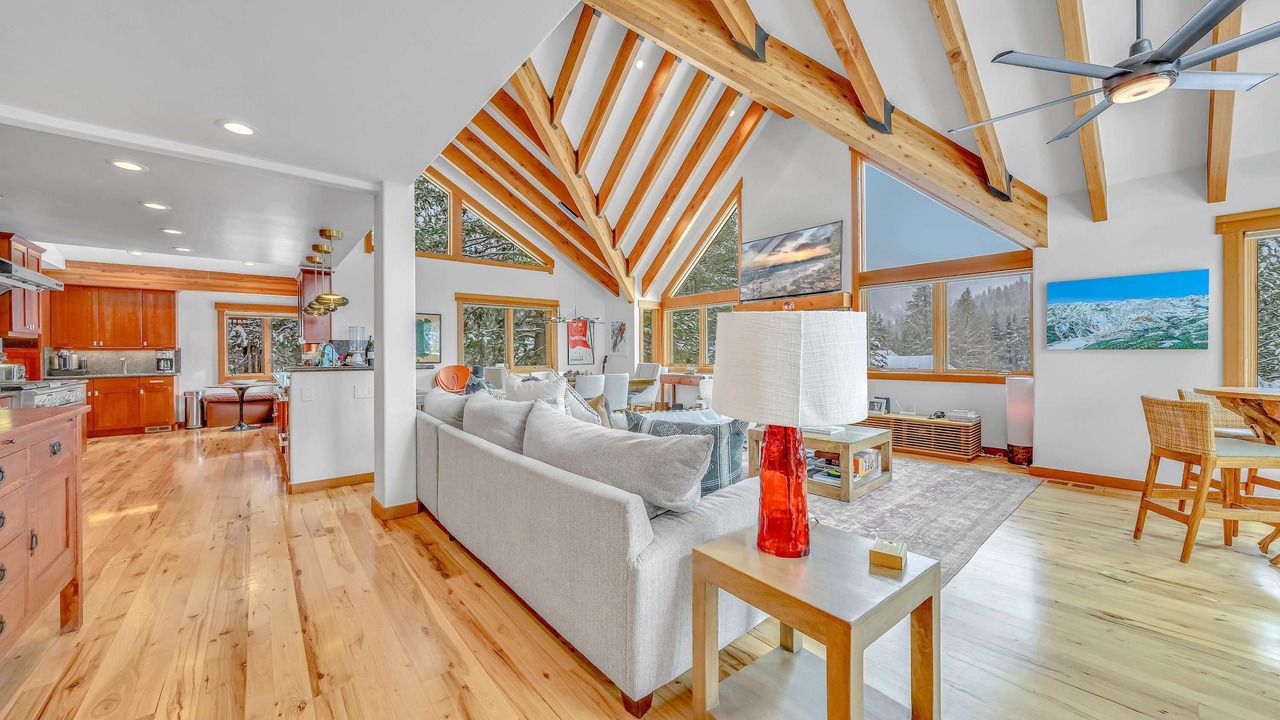 Photo of Livingroom in Olympic Valley