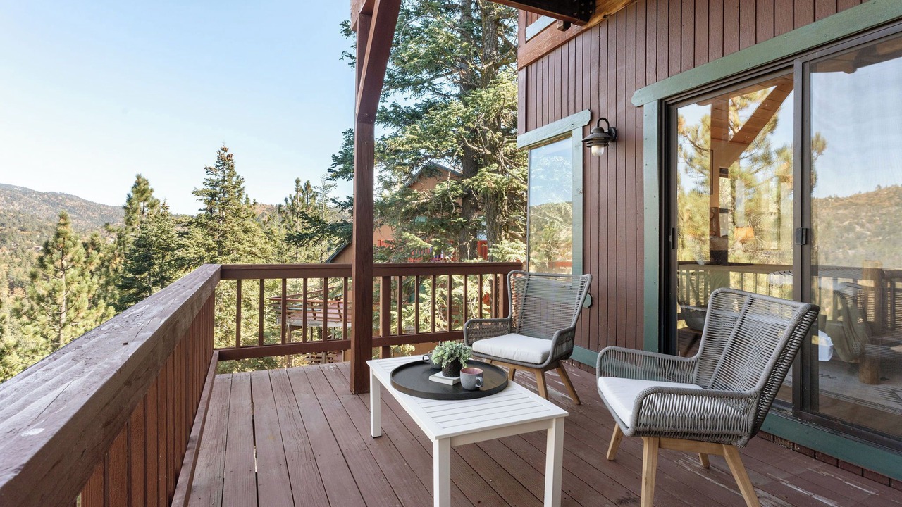 Photo of Patio Balcony in Running Springs