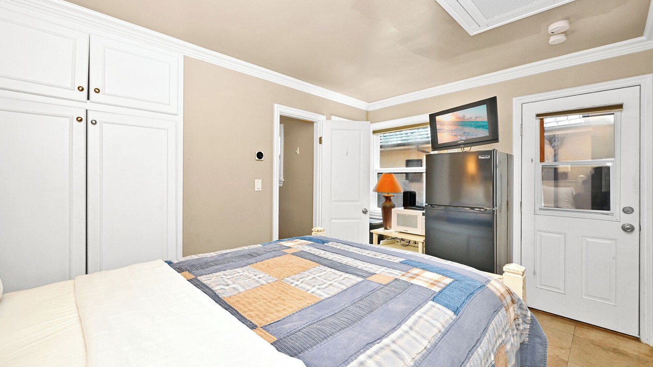 Photo of Bedroom in Balboa Peninsula