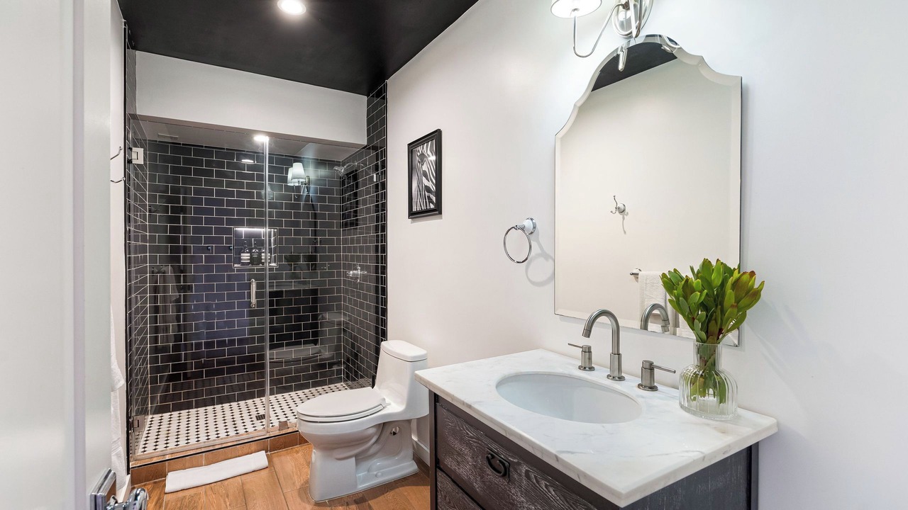 Photo of Bathroom in Hollywood