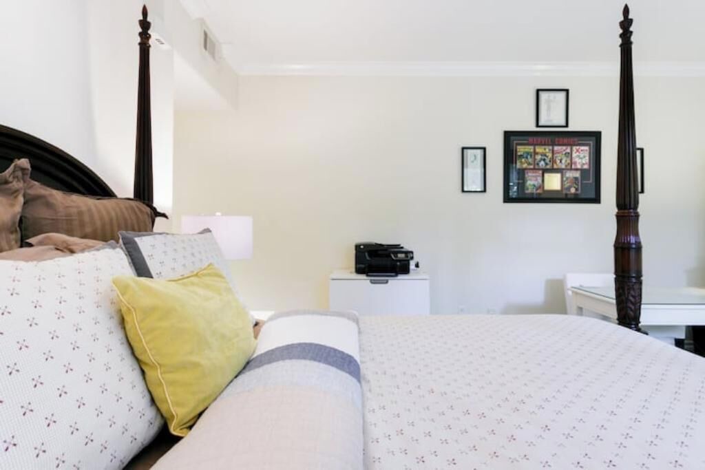 Photo of Bedroom in Studio City