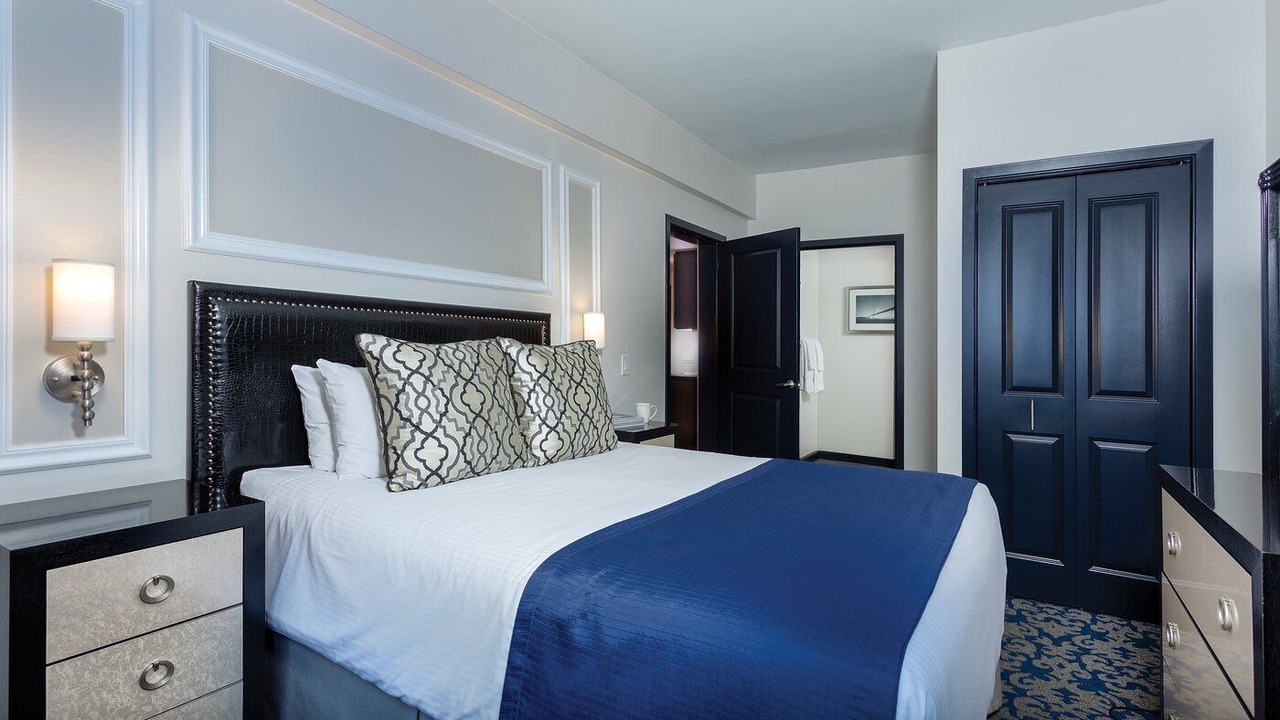 Photo of Bedroom in Lower Nob Hill