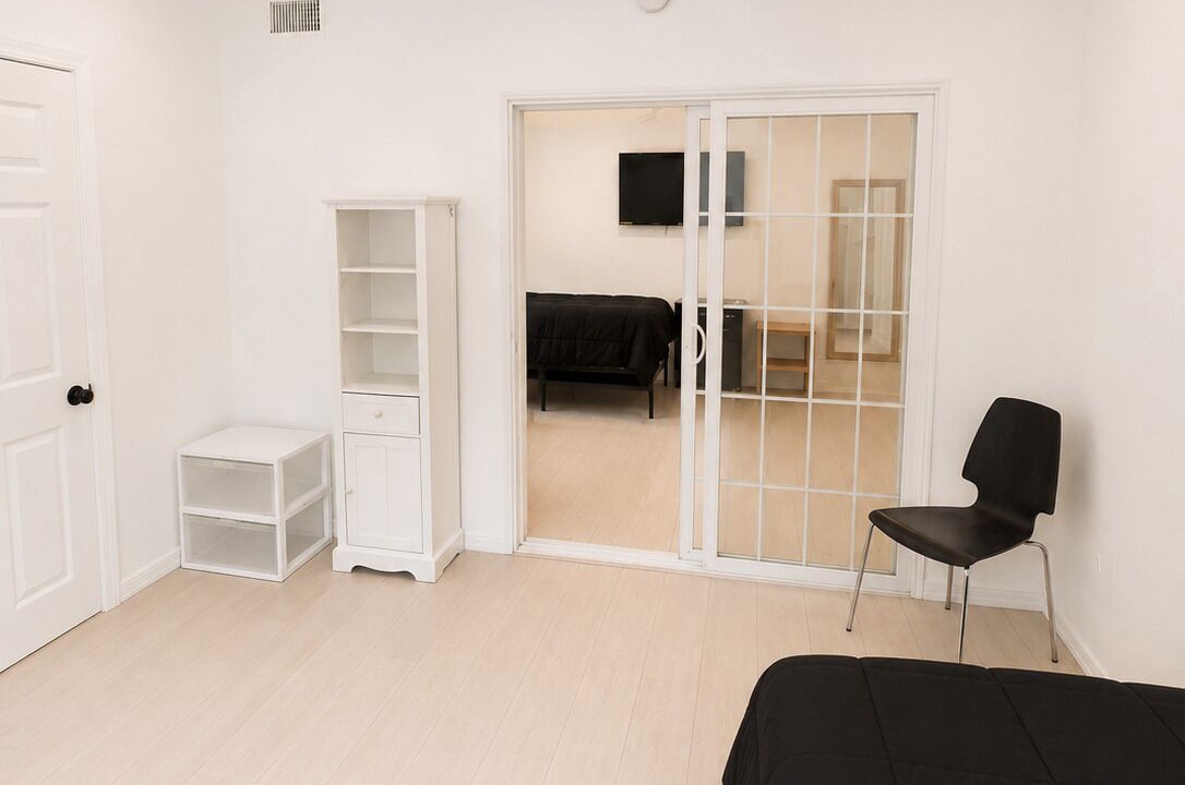 Photo of Bedroom in Reseda