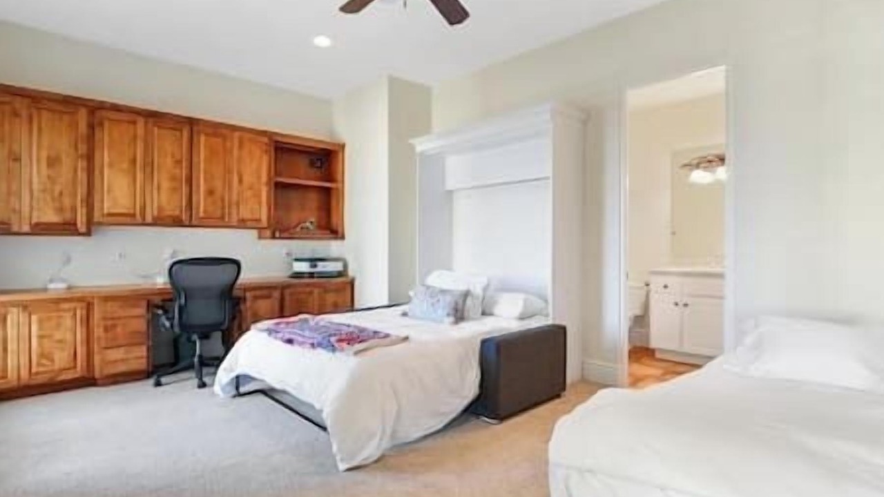Photo of Bedroom in North Ridge
