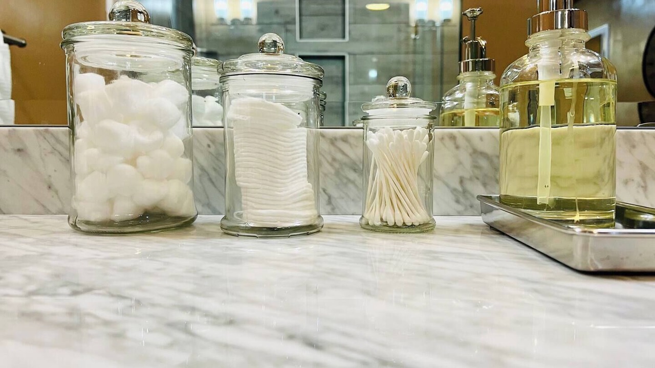 Photo of Bathroom in Orange