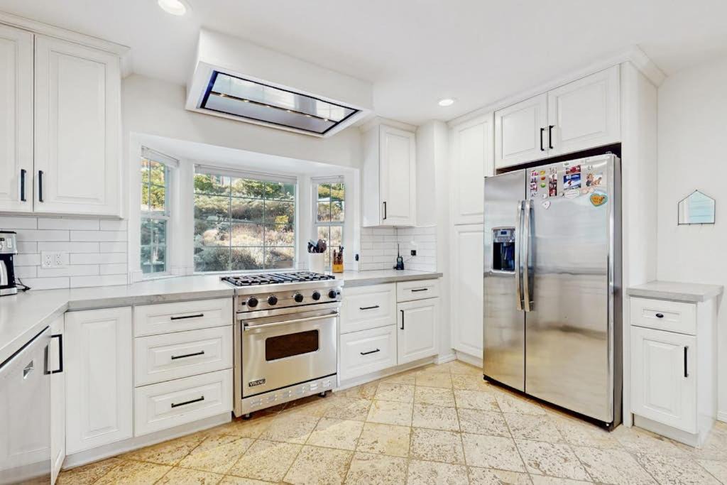 Photo of Kitchen in Tahoma