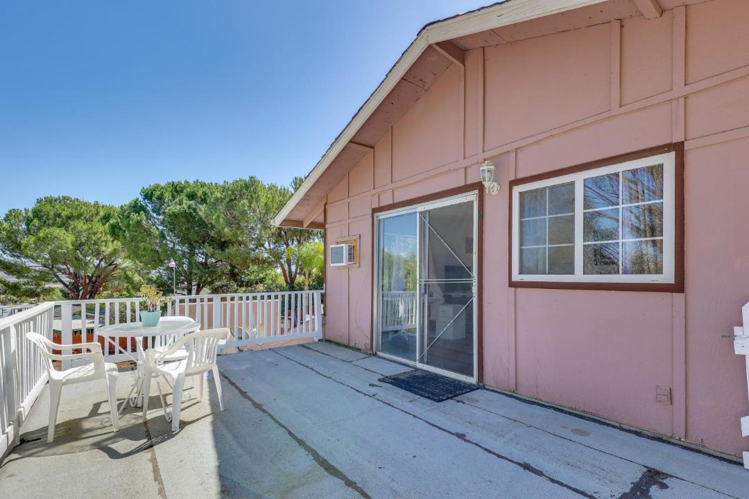Photo of Patio Balcony in Lakeland Village