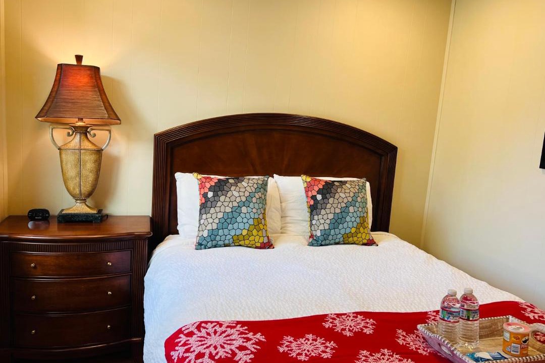 Photo of Bedroom in Midtown