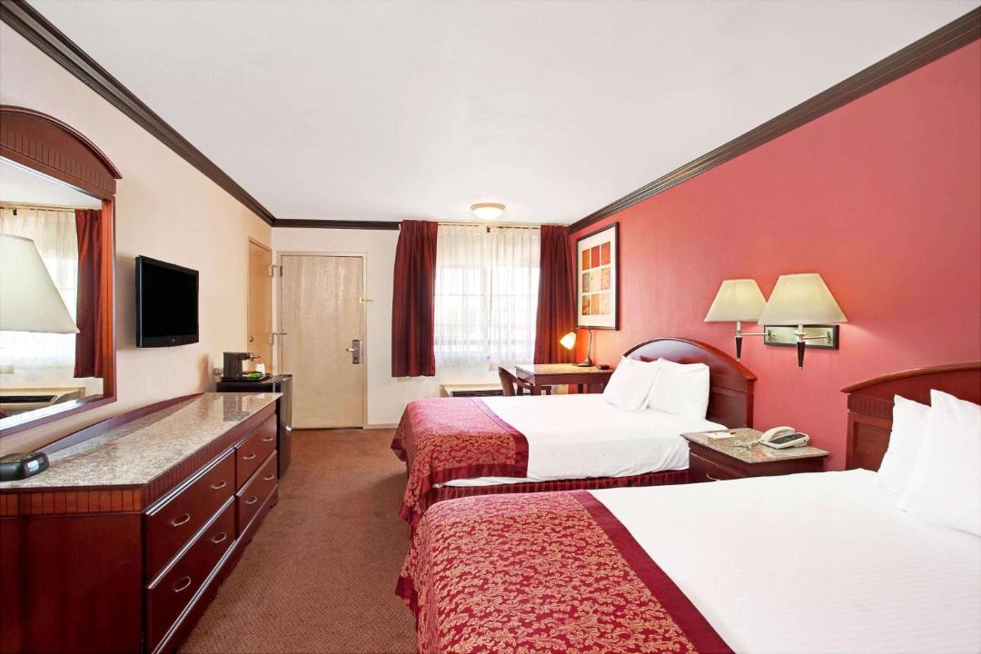 Photo of Bedroom in Lamanda Park