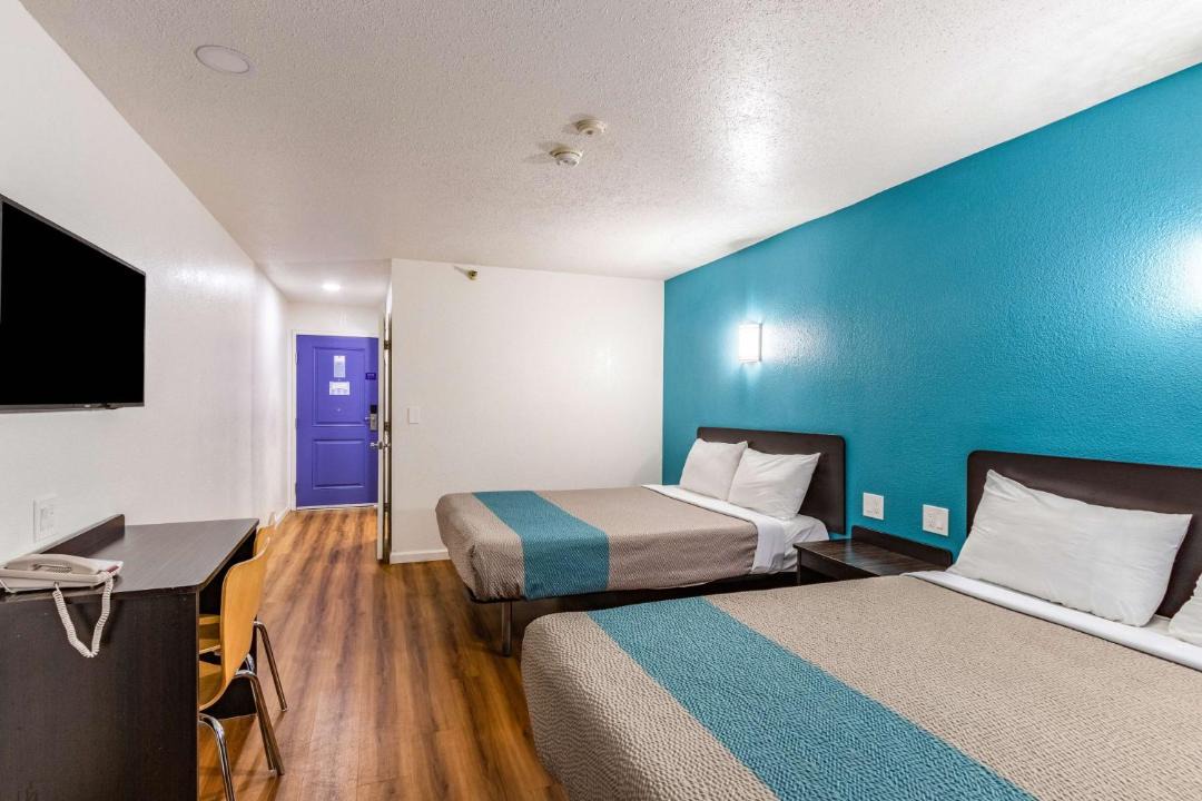 Photo of Bedroom in Fountain Valley