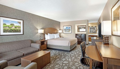 Family Suite, 1 King Bed, Non Smoking