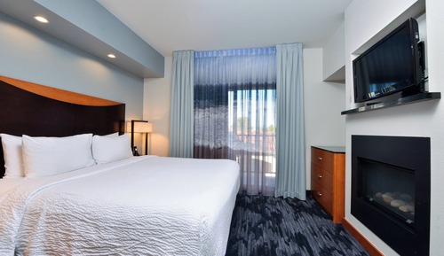 Suite, 1 Bedroom, Hearing Accessible, Balcony