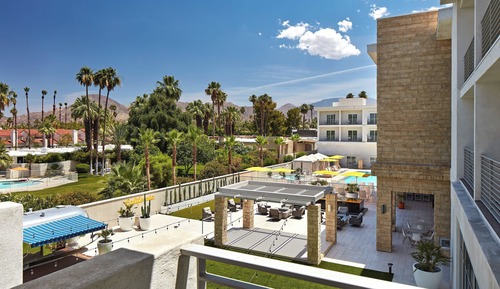 Suite, 1 King Bed, Mountain View (Balcony)
