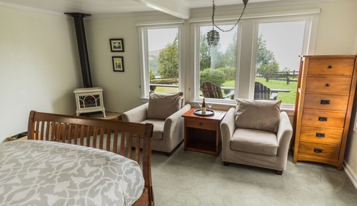 Standard Room, 1 Queen Bed