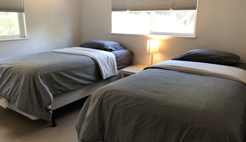 Family House, 3 Bedrooms, Lake View, Mountainside