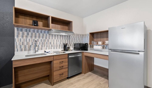 Room, 1 King Bed, Accessible (Wheelchair Accessible, Full Kitchen)