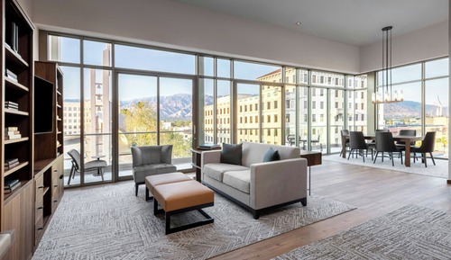 Premium Penthouse, 1 King Bed, Balcony