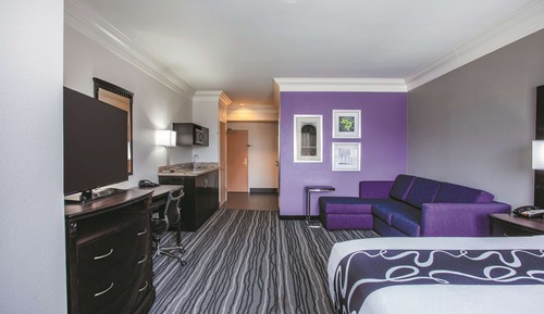 Studio Suite, 1 King Bed, Non Smoking