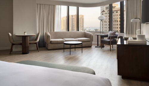 Junior Suite, 1 King Bed, Harbor View (Mobility Accessible, Roll-in Shower)