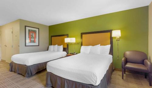 Studio with 2 Double Beds - Non-Smoking