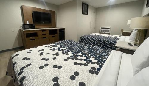 2 Queen Beds Non-Smoking