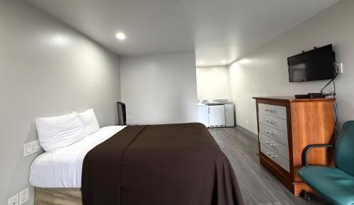 Full Bed Non-Smoking
