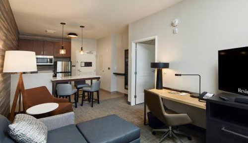1 Bedroom Suite, 2 Queen, Sofa bed