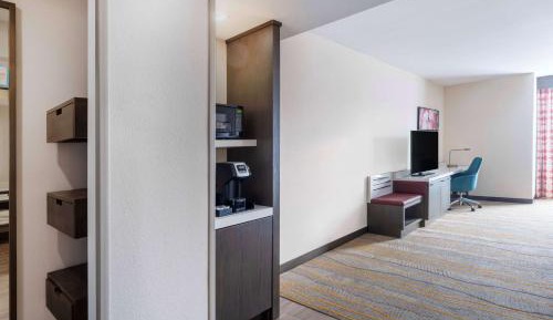 Junior King Suite