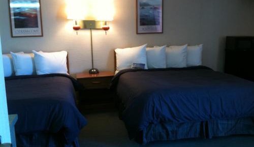 Deluxe Queen Room with Two Queen Beds - Non-Smoking