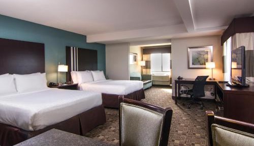 Room with Two Beds - Hearing Accessible - Non-Smoking