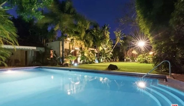 Country Club - Elegant Spanish Villa With Top-Tier FInishes